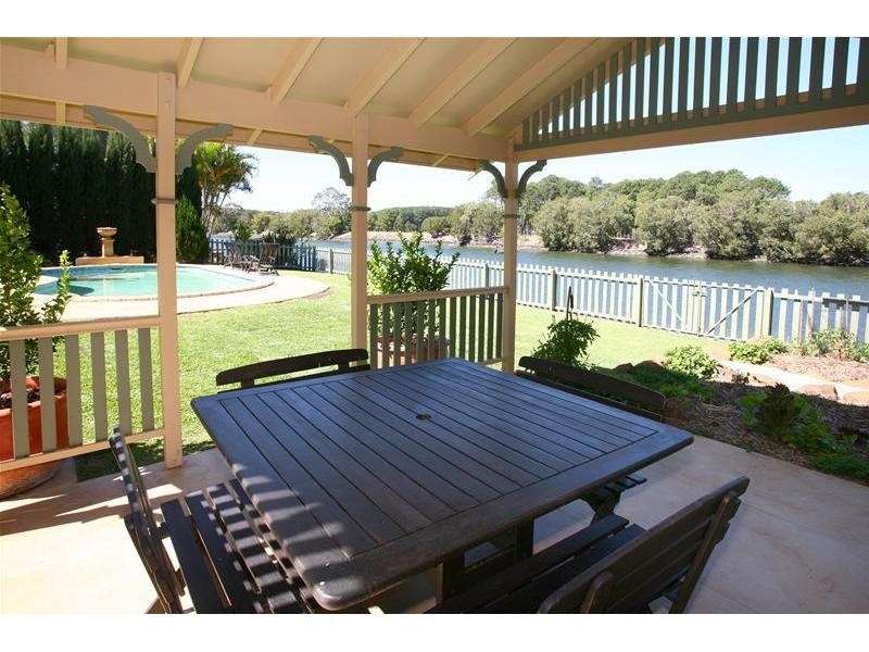 36 Lancelin Drive, Mermaid Waters QLD 4218