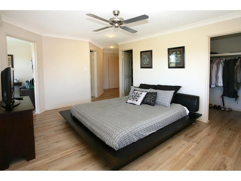 36 Lancelin Drive, Mermaid Waters QLD 4218