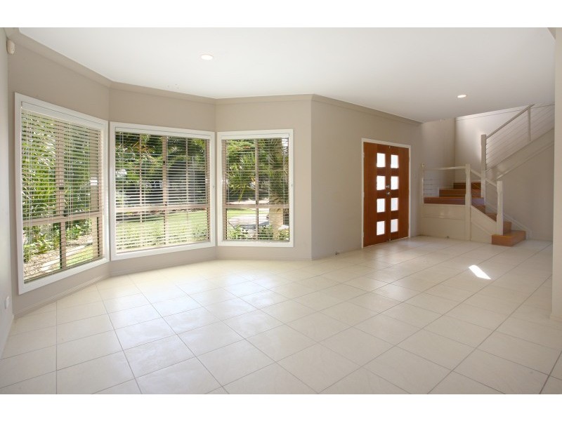 122 Port Jackson Blvde, Clear Island Waters QLD 4226