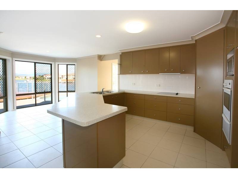 122 Port Jackson Blvde, Clear Island Waters QLD 4226