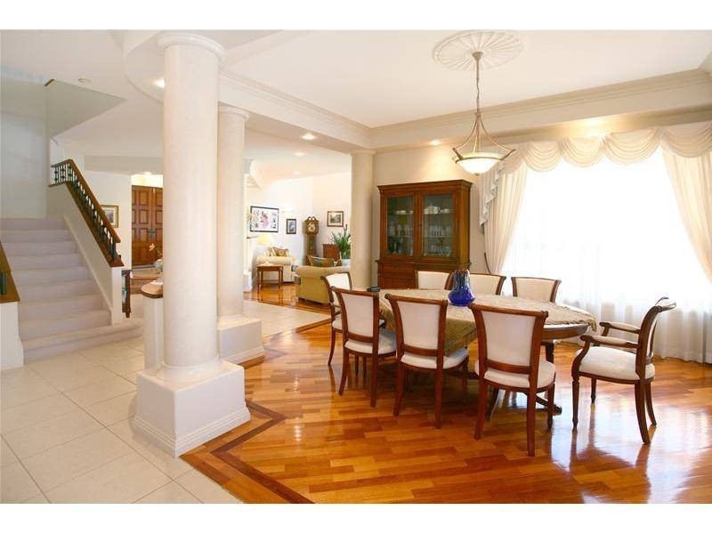 38 Montevideo Drive, Clear Island Waters QLD 4226