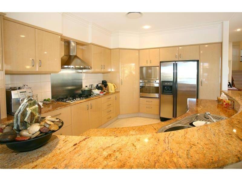 38 Montevideo Drive, Clear Island Waters QLD 4226