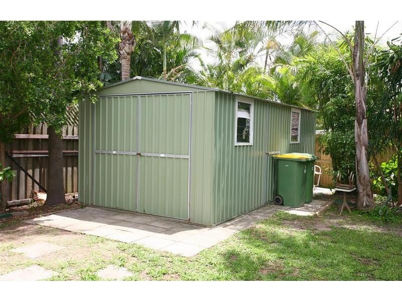 3 Darnay Road, Broadbeach Waters QLD 4218