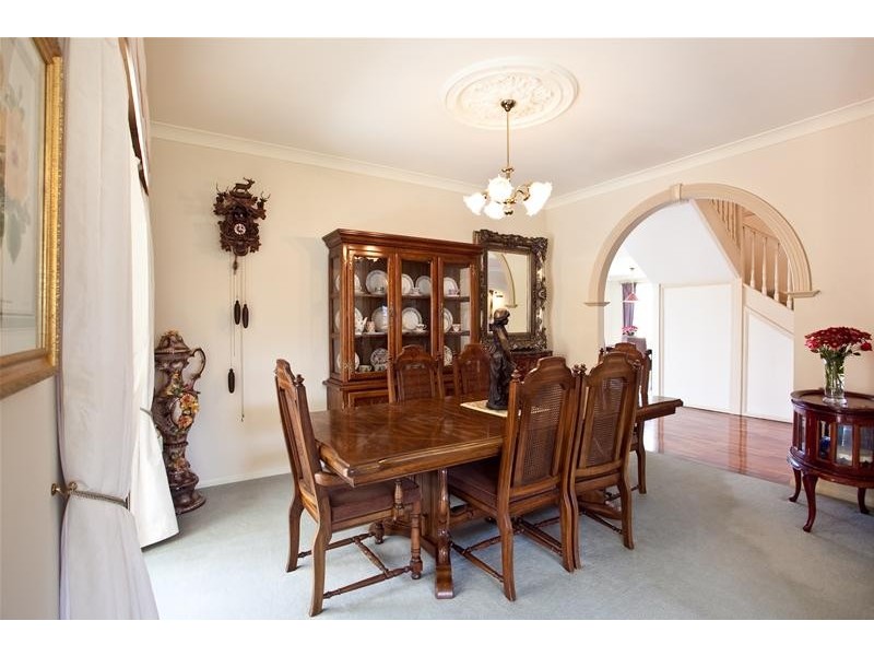 120 Santa Cruz Boulevard, Clear Island Waters QLD 4226