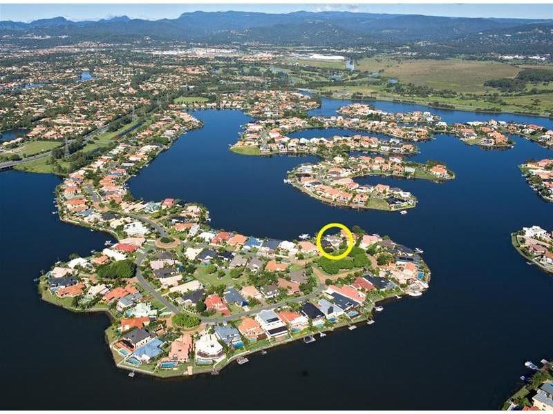 122 Port Jackson Boulevard, Clear Island Waters QLD 4226