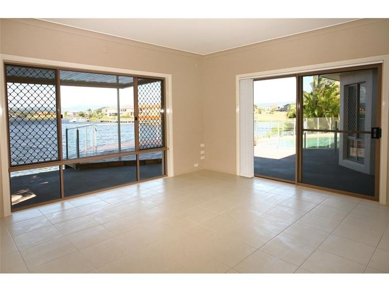 122 Port Jackson Boulevard, Clear Island Waters QLD 4226