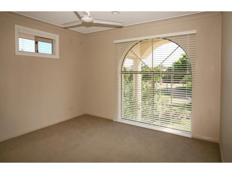 122 Port Jackson Boulevard, Clear Island Waters QLD 4226