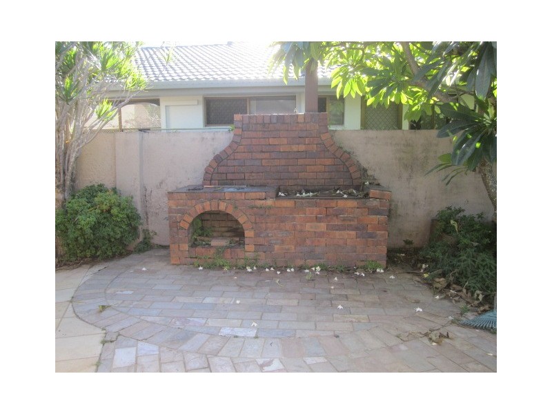 40 Cypress Drive, Broadbeach Waters QLD 4218