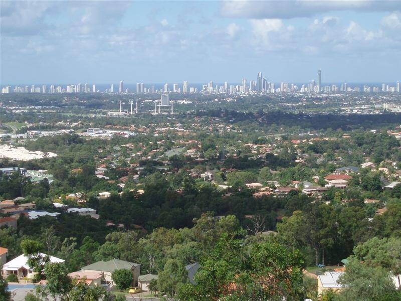 28 Chevron Rise, Highland Park QLD 4211