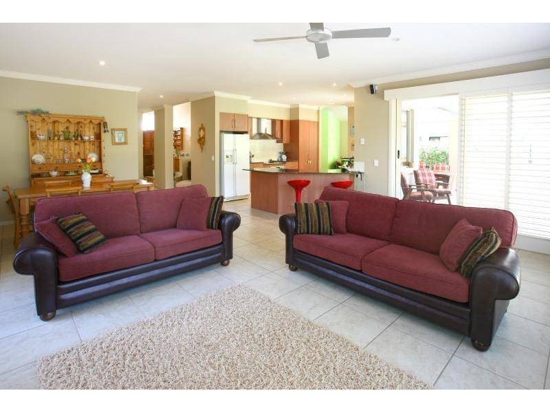 14 Imperia Crescent, Varsity Lakes QLD 4227