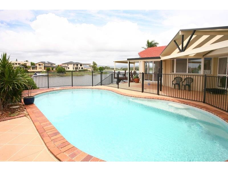 26 Santabelle Crescent, Clear Island Waters QLD 4226