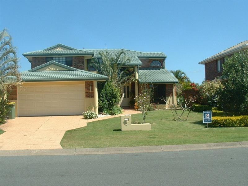 5 Antigua Way, Clear Island Waters QLD 4226