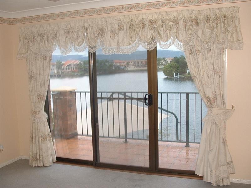 5 Antigua Way, Clear Island Waters QLD 4226
