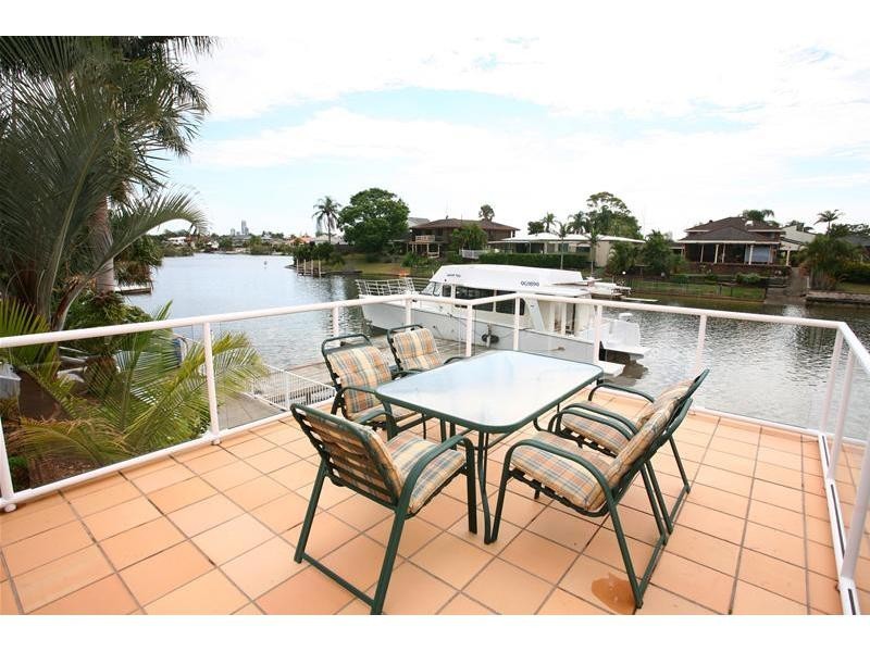 13 Conifer Crescent, Broadbeach Waters QLD 4218