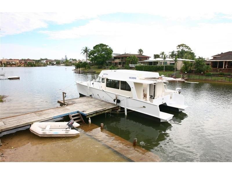 13 Conifer Crescent, Broadbeach Waters QLD 4218