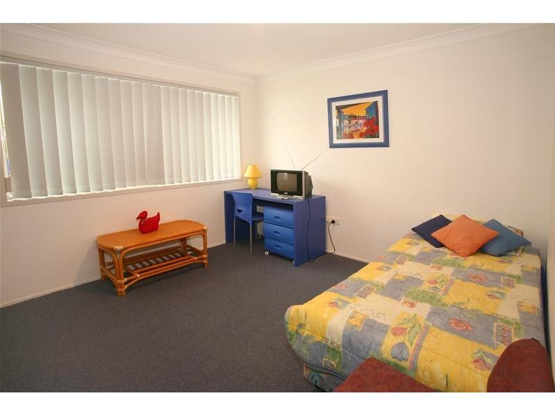 13 Conifer Crescent, Broadbeach Waters QLD 4218