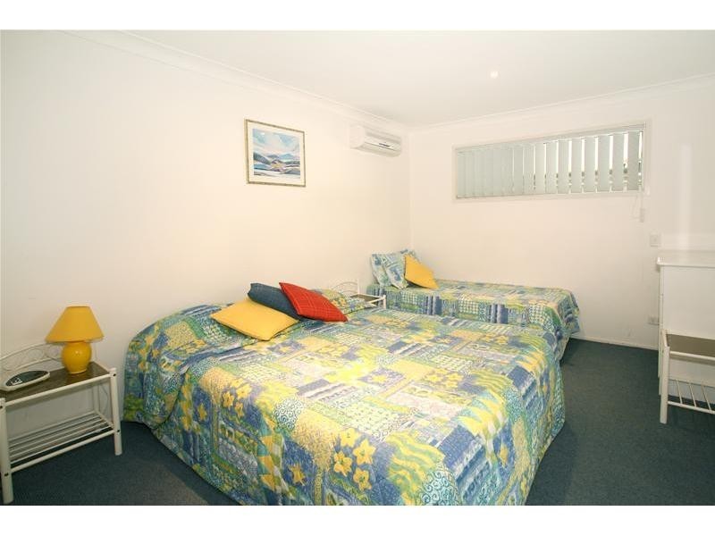 13 Conifer Crescent, Broadbeach Waters QLD 4218