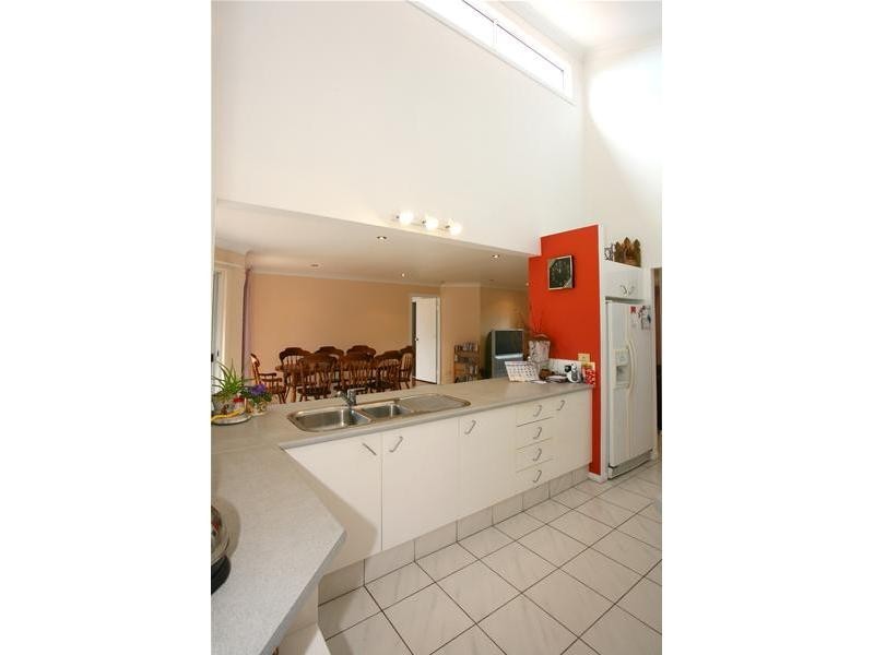 38 Santa Cruz Boulevard, Clear Island Waters QLD 4226
