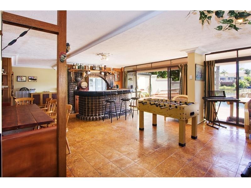 3 Witt Avenue, Carrara QLD 4211