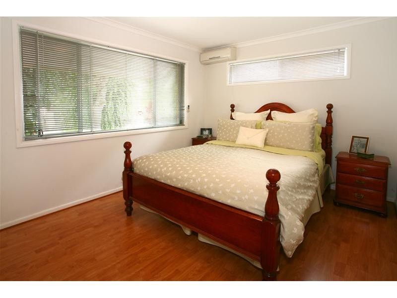 11 Merrimac Boulevard, Broadbeach Waters QLD 4218