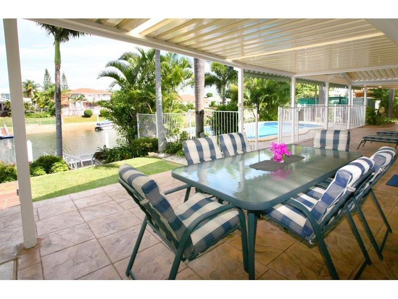 40 Drayton Terrace, Mermaid Waters QLD 4218