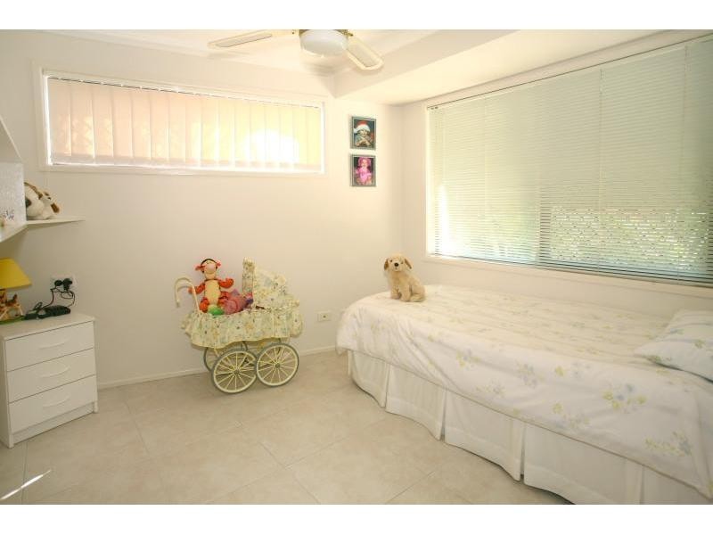 40 Drayton Terrace, Mermaid Waters QLD 4218
