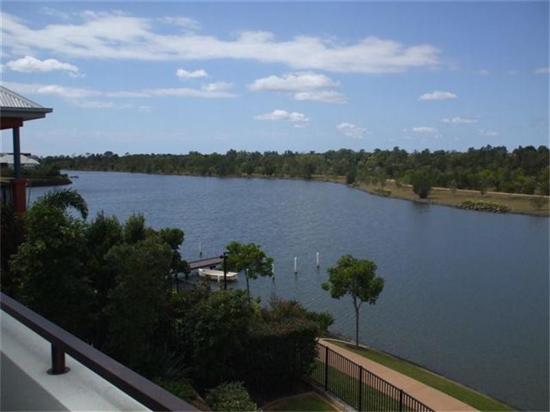 3062 Quay Drive, Carrara QLD 4211