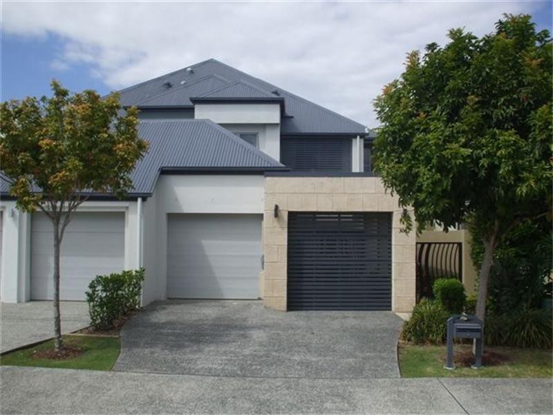 3062 Quay Drive, Carrara QLD 4211