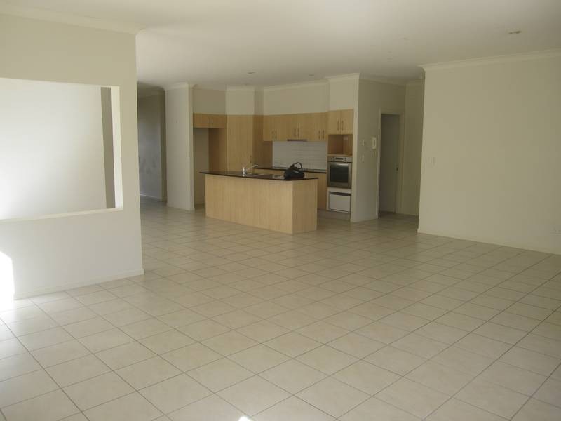 91 Bayswater Drive, Varsity Lakes QLD 4227