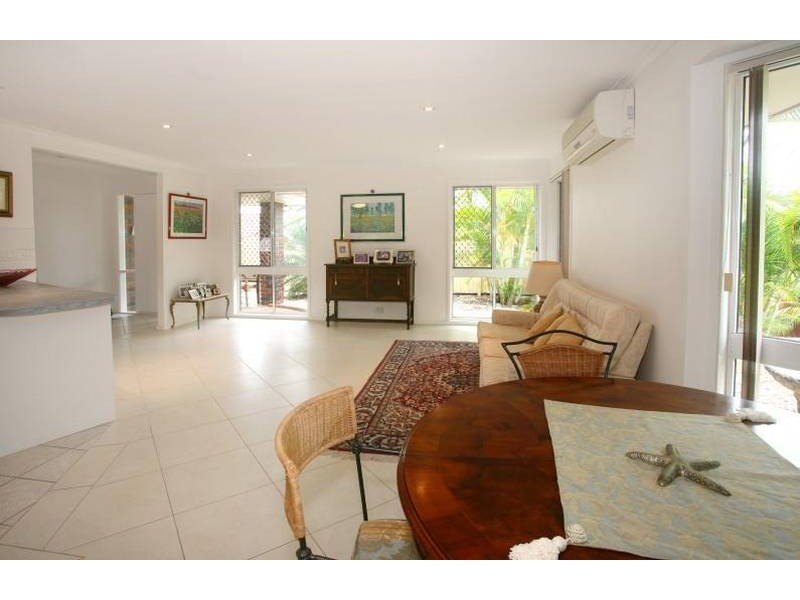 4 Carnoustie Court, Robina QLD 4226