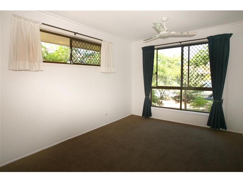 19 Helm Court, Mermaid Waters QLD 4218