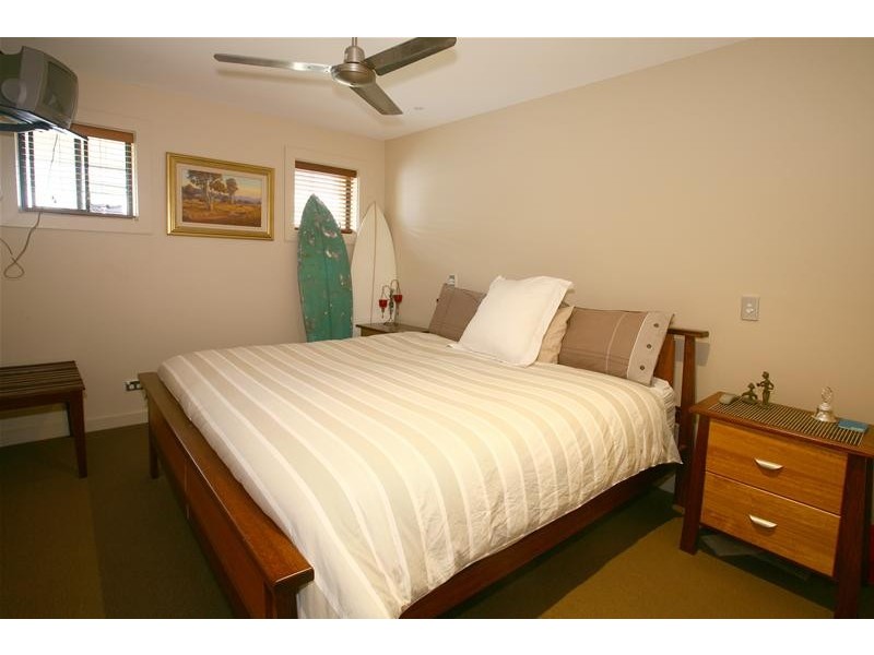 83 Hooker Boulevard, Broadbeach Waters QLD 4218