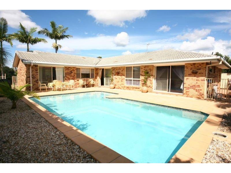 339 Ron Penhaligon Way, Robina QLD 4226