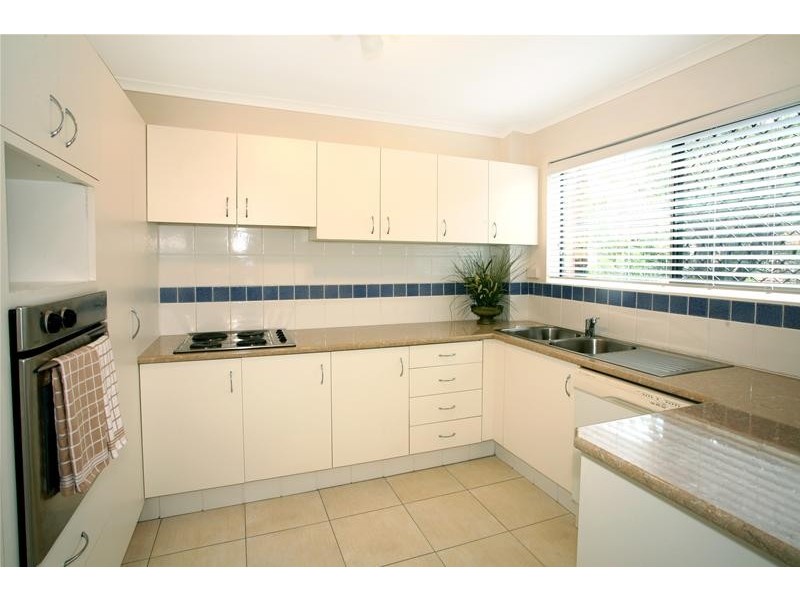 1/22 Dunlop Circuit, Mermaid Waters QLD 4218