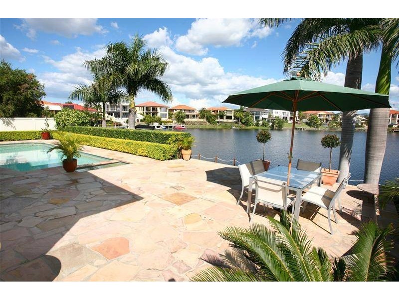 58 Bollar Circuit, Clear Island Waters QLD 4226