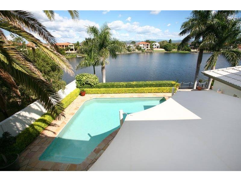 58 Bollar Circuit, Clear Island Waters QLD 4226