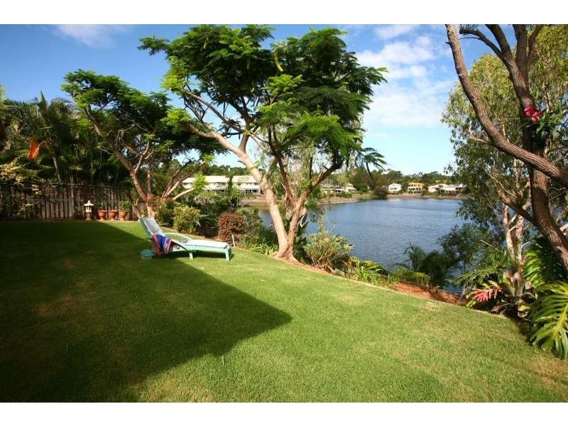 8 Mornington Terrace, Robina QLD 4226