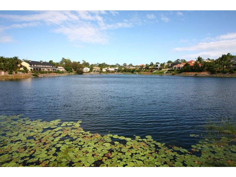 8 Mornington Terrace, Robina QLD 4226