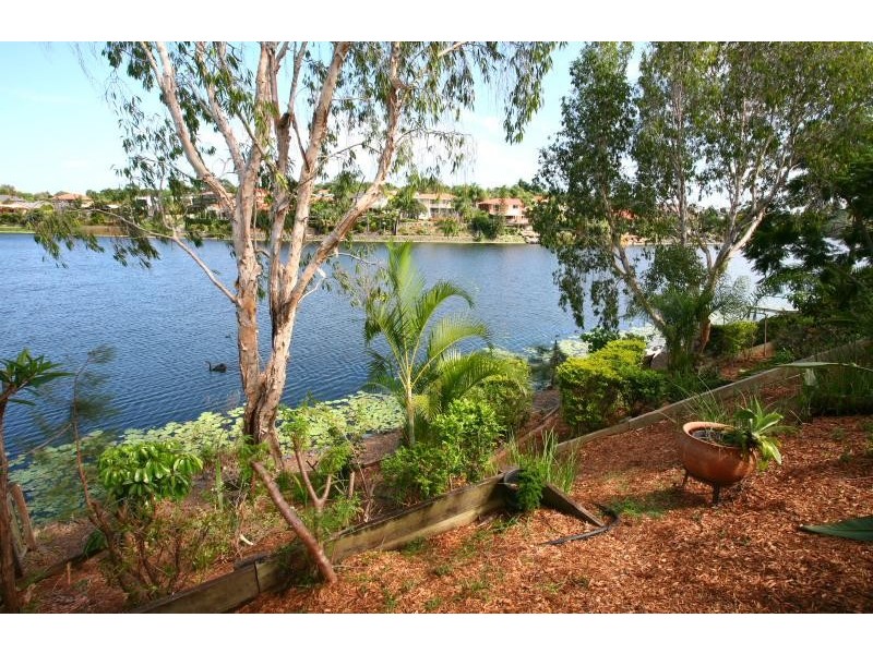 8 Mornington Terrace, Robina QLD 4226