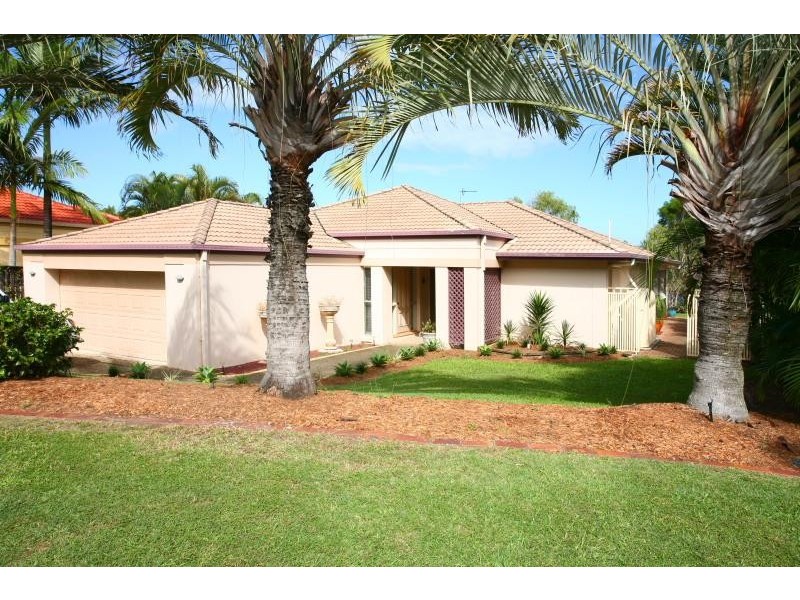 8 Mornington Terrace, Robina QLD 4226