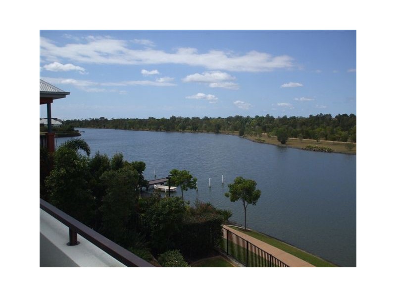 3062 Quay Drive, Carrara QLD 4211