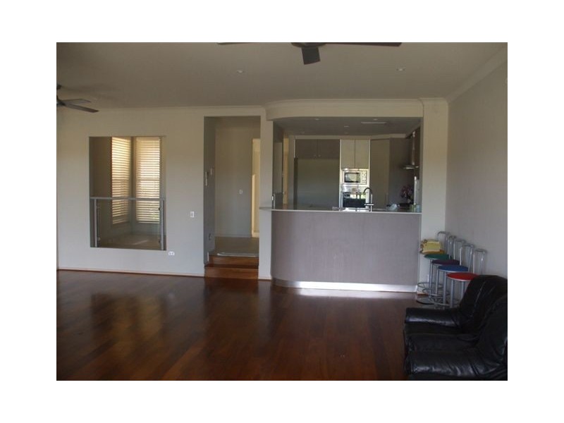 3062 Quay Drive, Carrara QLD 4211