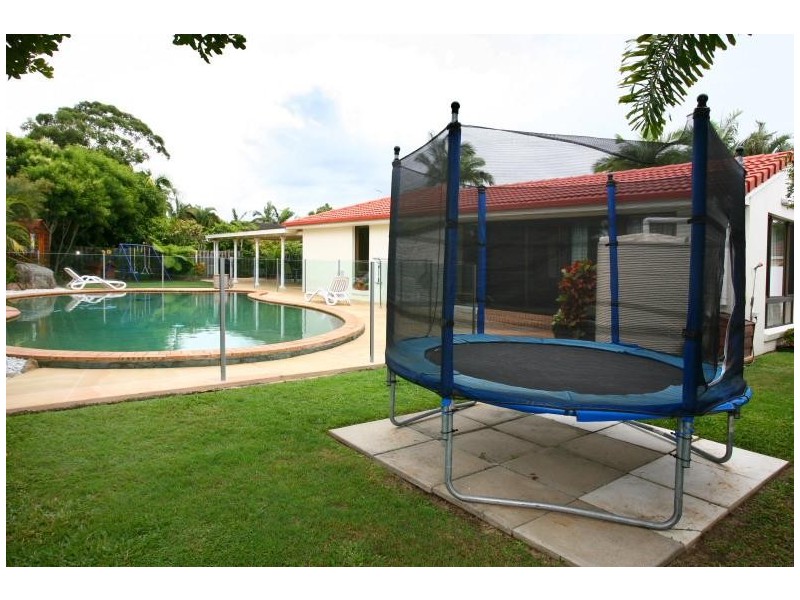 3 Tirau Place, Broadbeach Waters QLD 4218