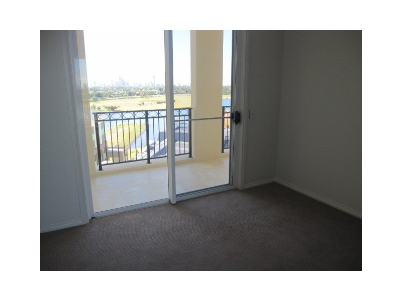 3093/3029 The Boulevard, Carrara QLD 4211