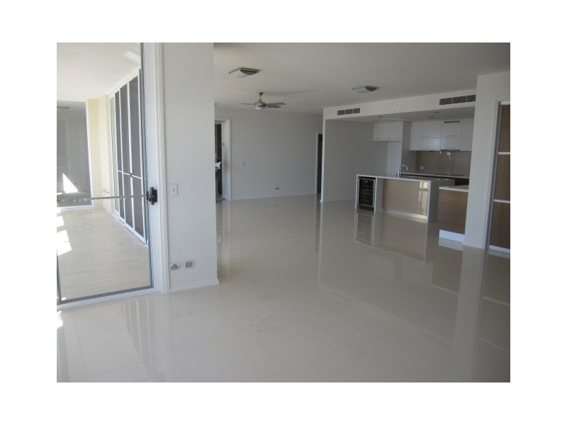 3093/3029 The Boulevard, Carrara QLD 4211