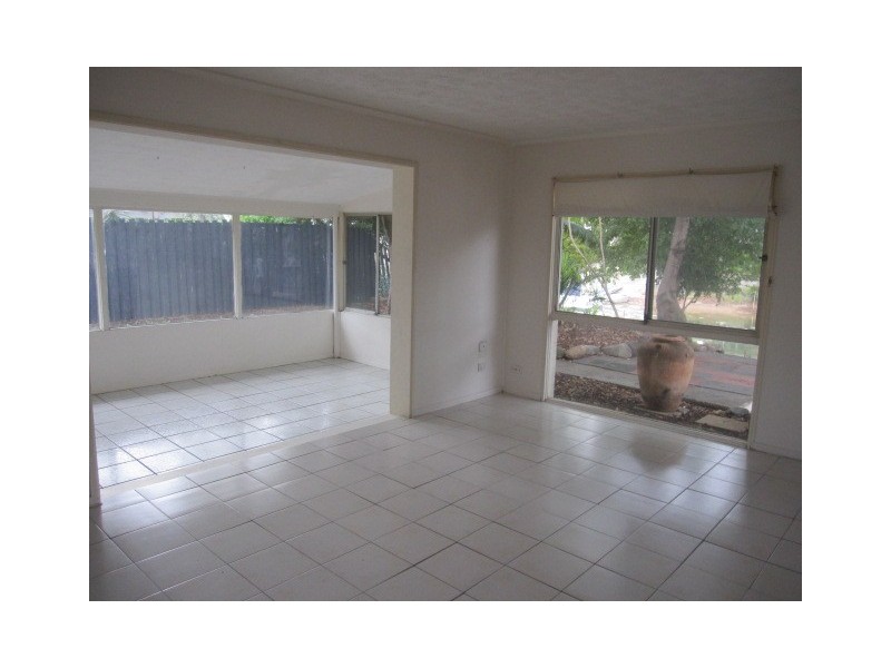 98 RIO VISTA BVD, Broadbeach Waters QLD 4218