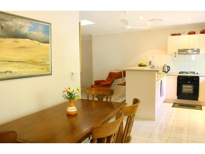 8 Prahran Court, Robina QLD 4226