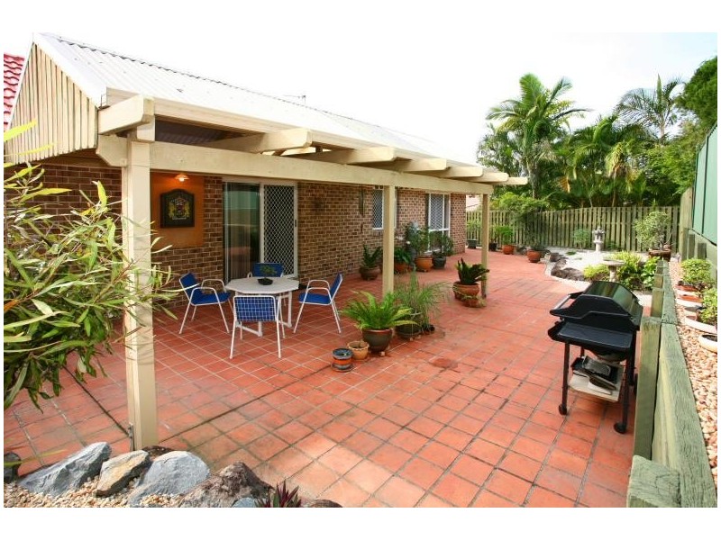 8 Prahran Court, Robina QLD 4226