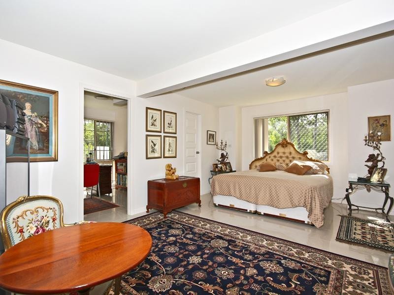 34 Walker Drive, Worongary QLD 4213