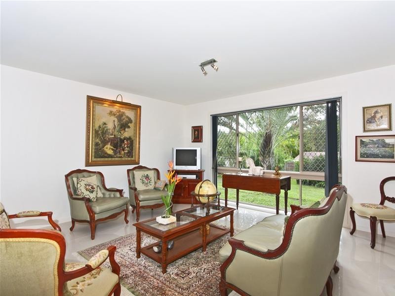 34 Walker Drive, Worongary QLD 4213